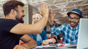 Periferia: Jóvenes Emprendedores e Innovadores