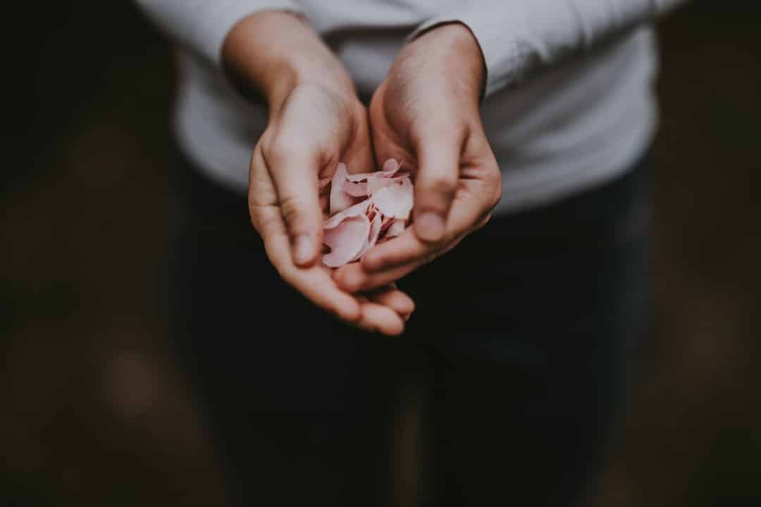 Carta de Amor Anônima: Como Reagir e Descobrir Quem É